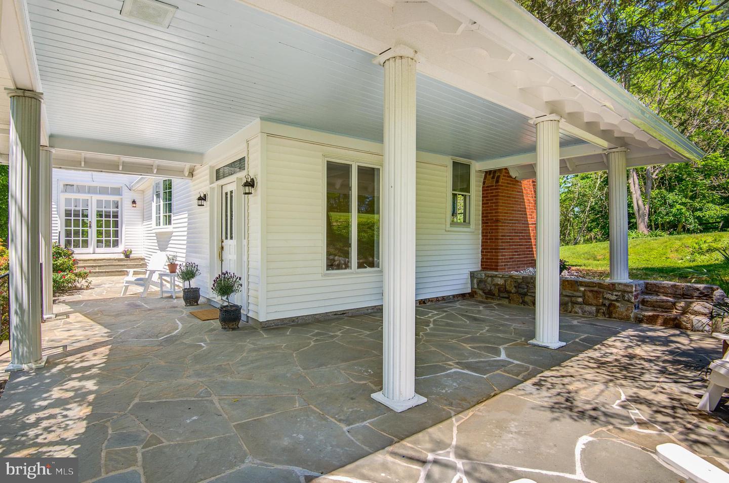 17026 SIMPSON CIR, PAEONIAN SPRINGS, Virginia 20129, 3 Bedrooms Bedrooms, ,2 BathroomsBathrooms,Residential,For sale,17026 SIMPSON CIR,VALO2095844 MLS # VALO2095844