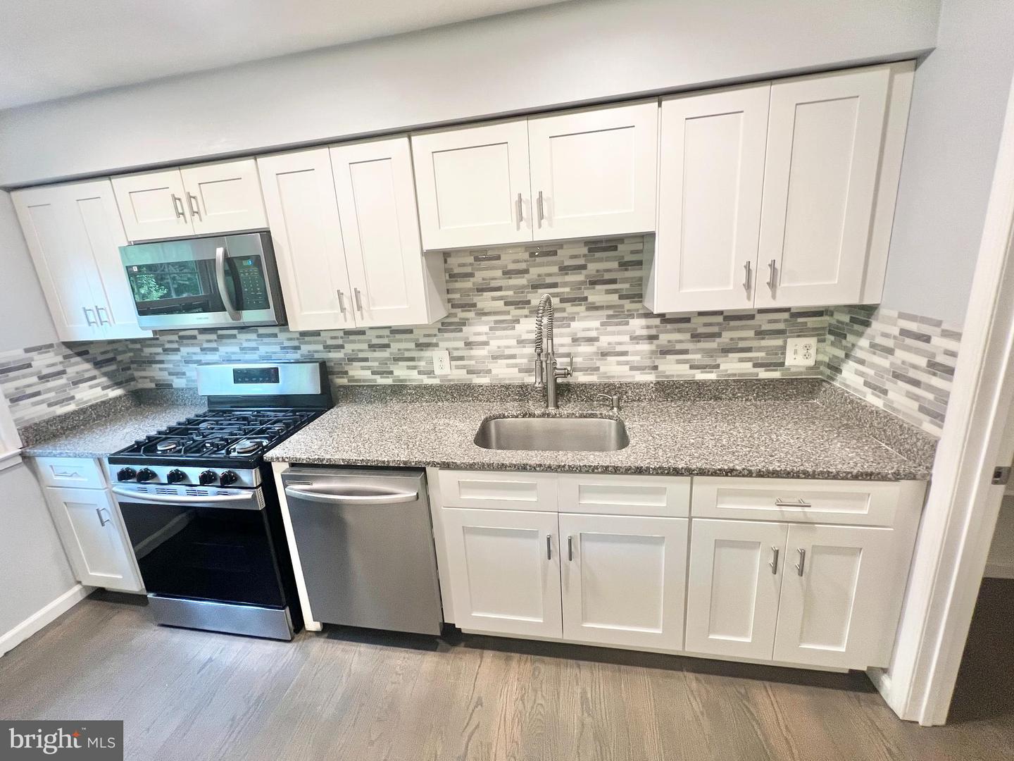 14717 BARKSDALE ST, WOODBRIDGE, Virginia 22193, 3 Bedrooms Bedrooms, ,1 BathroomBathrooms,Residential,For sale,14717 BARKSDALE ST,VAPW2094250 MLS # VAPW2094250