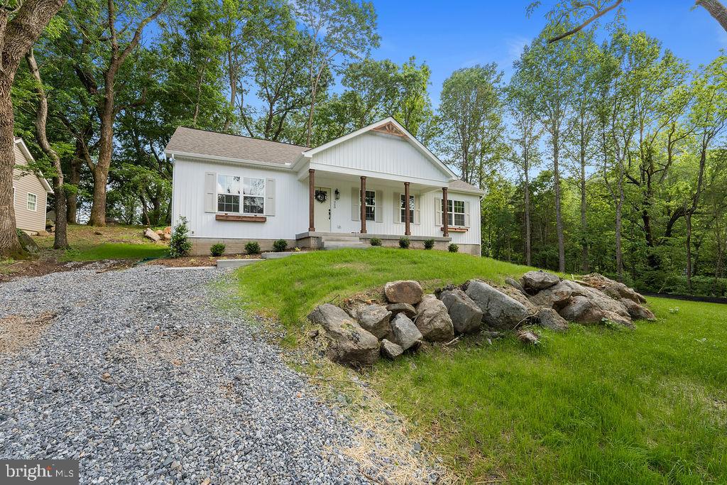 260 LOCUST DR, LOUISA, Virginia 23093, 3 Bedrooms Bedrooms, ,2 BathroomsBathrooms,Residential,For sale,260 LOCUST DR,VALA2007824 MLS # VALA2007824