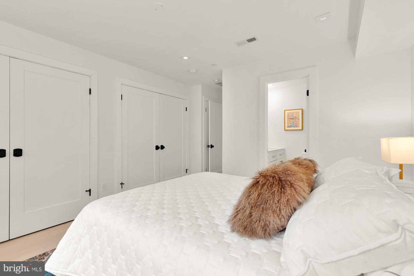 118 THOMAS ST NW #1, WASHINGTON, District Of Columbia 20001, 3 Bedrooms Bedrooms, ,2 BathroomsBathrooms,Residential,For sale,118 THOMAS ST NW #1,DCDC2199646 MLS # DCDC2199646