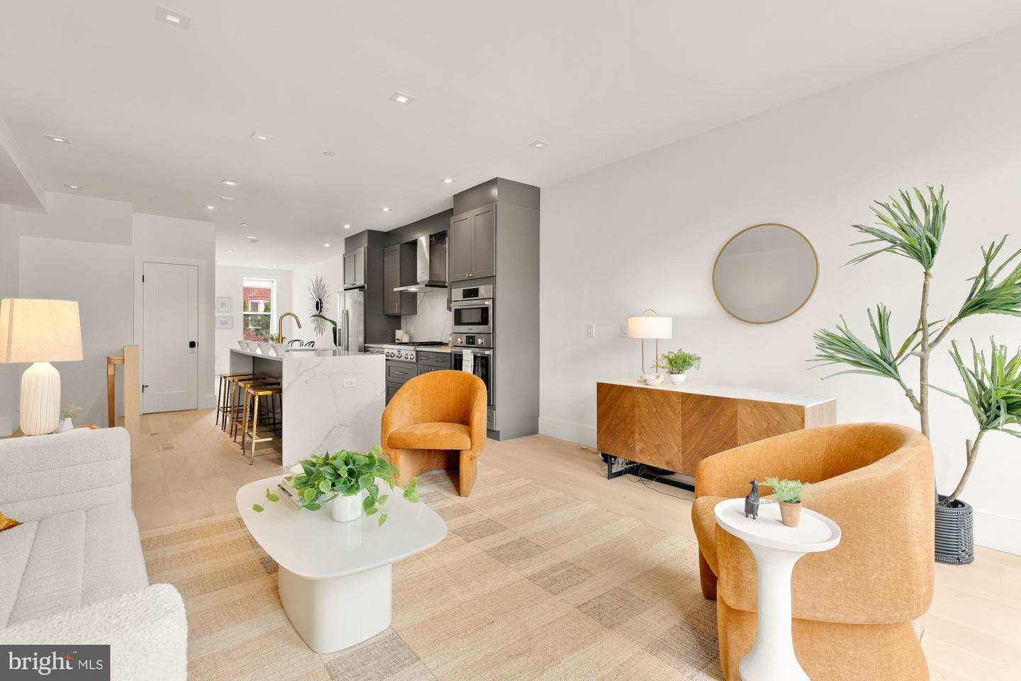 118 THOMAS ST NW #1, WASHINGTON, District Of Columbia 20001, 3 Bedrooms Bedrooms, ,2 BathroomsBathrooms,Residential,For sale,118 THOMAS ST NW #1,DCDC2199646 MLS # DCDC2199646