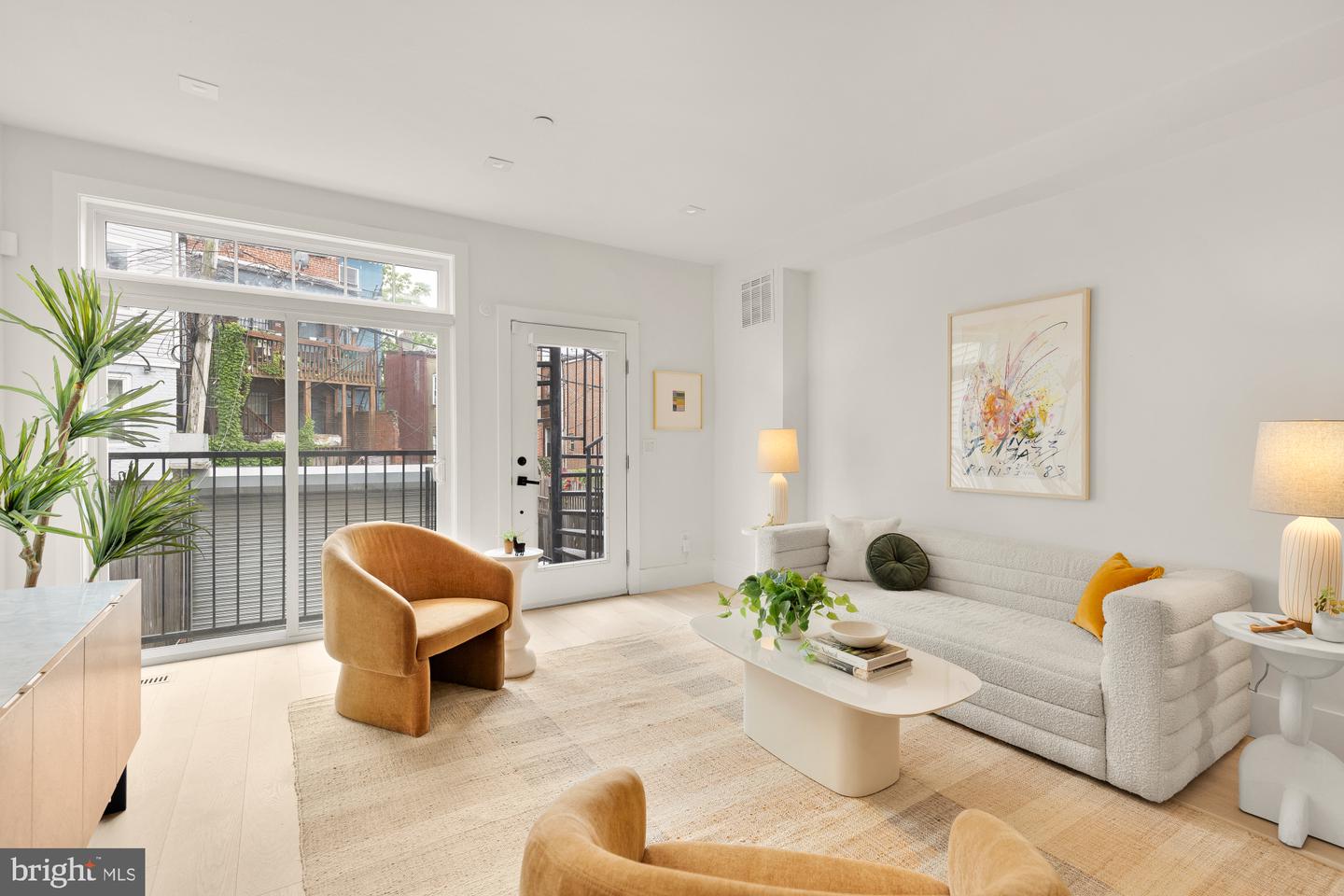 118 THOMAS ST NW #1, WASHINGTON, District Of Columbia 20001, 3 Bedrooms Bedrooms, ,2 BathroomsBathrooms,Residential,For sale,118 THOMAS ST NW #1,DCDC2199646 MLS # DCDC2199646