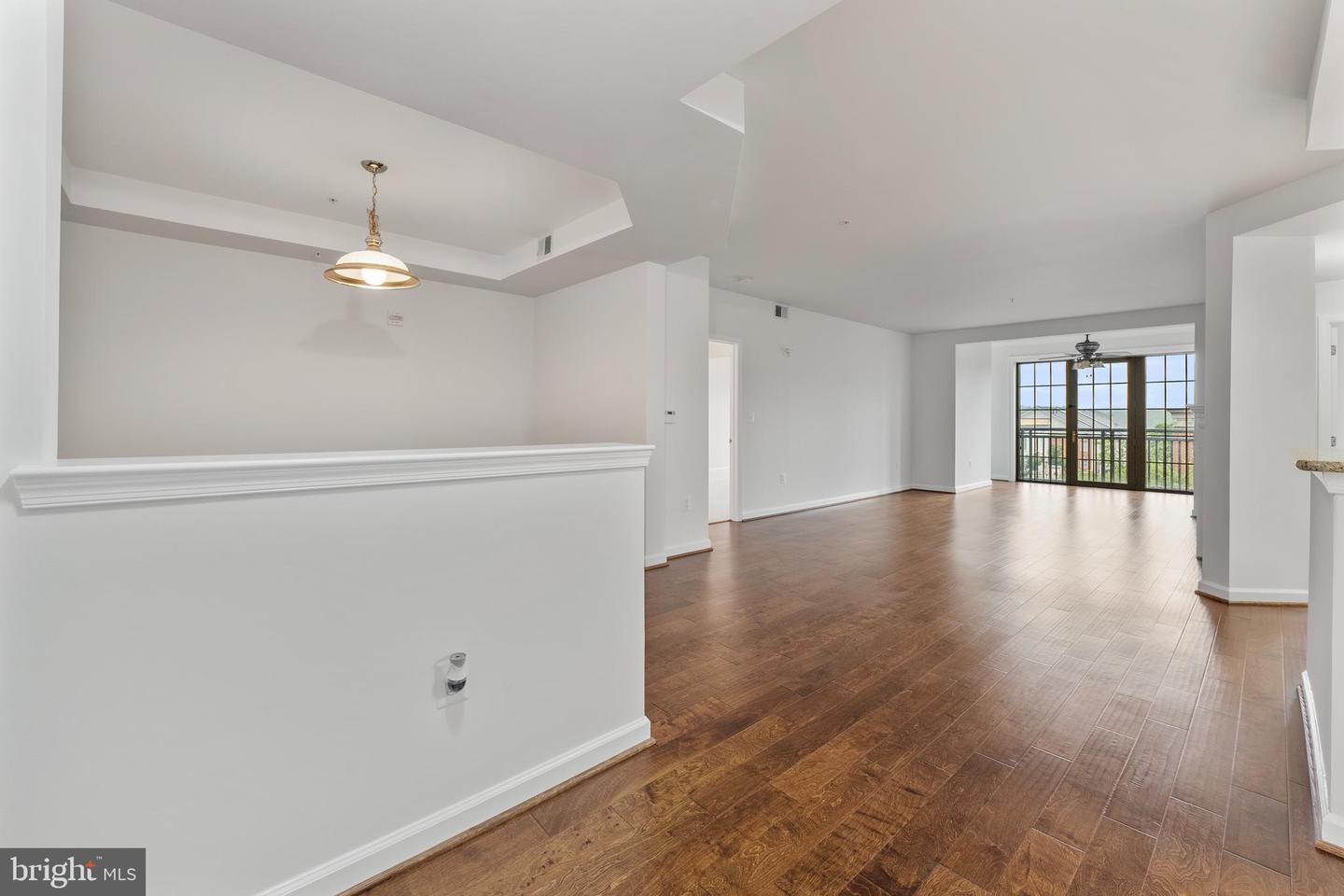 485 HARBOR SIDE ST #405, WOODBRIDGE, Virginia 22191, 2 Bedrooms Bedrooms, ,2 BathroomsBathrooms,Residential,For sale,485 HARBOR SIDE ST #405,VAPW2094278 MLS # VAPW2094278