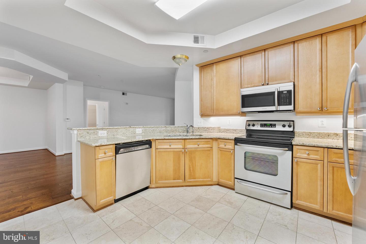 485 HARBOR SIDE ST #405, WOODBRIDGE, Virginia 22191, 2 Bedrooms Bedrooms, ,2 BathroomsBathrooms,Residential,For sale,485 HARBOR SIDE ST #405,VAPW2094278 MLS # VAPW2094278