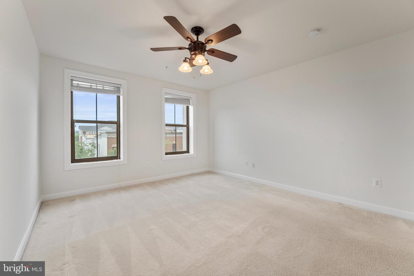 485 HARBOR SIDE ST #405, WOODBRIDGE, Virginia 22191, 2 Bedrooms Bedrooms, ,2 BathroomsBathrooms,Residential,For sale,485 HARBOR SIDE ST #405,VAPW2094278 MLS # VAPW2094278