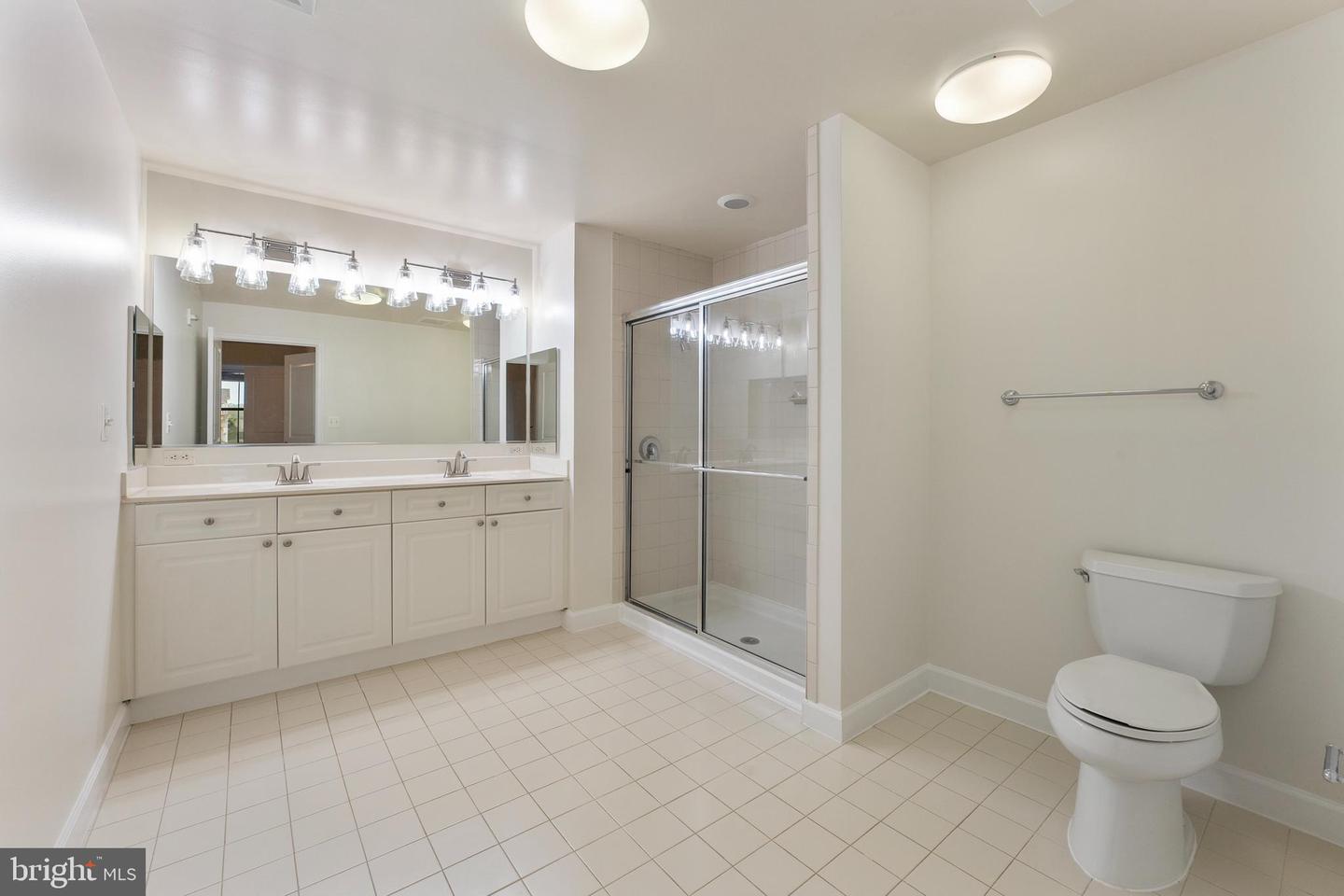 485 HARBOR SIDE ST #405, WOODBRIDGE, Virginia 22191, 2 Bedrooms Bedrooms, ,2 BathroomsBathrooms,Residential,For sale,485 HARBOR SIDE ST #405,VAPW2094278 MLS # VAPW2094278