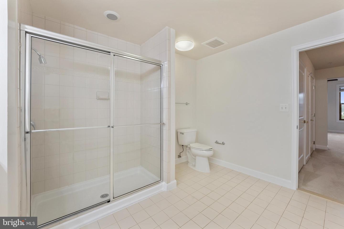 485 HARBOR SIDE ST #405, WOODBRIDGE, Virginia 22191, 2 Bedrooms Bedrooms, ,2 BathroomsBathrooms,Residential,For sale,485 HARBOR SIDE ST #405,VAPW2094278 MLS # VAPW2094278