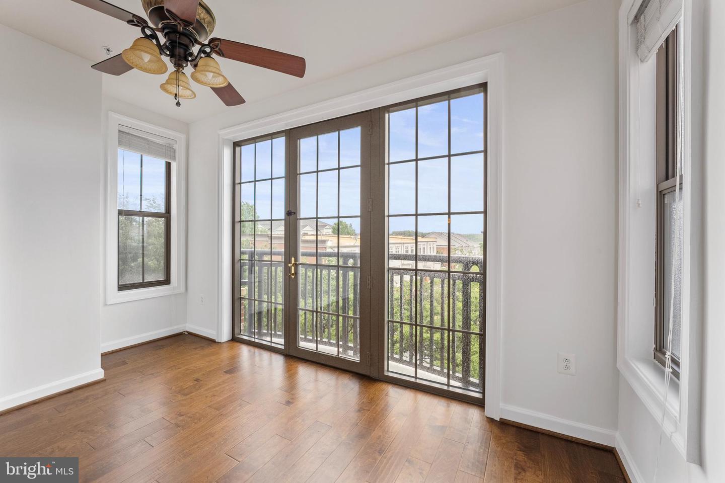485 HARBOR SIDE ST #405, WOODBRIDGE, Virginia 22191, 2 Bedrooms Bedrooms, ,2 BathroomsBathrooms,Residential,For sale,485 HARBOR SIDE ST #405,VAPW2094278 MLS # VAPW2094278