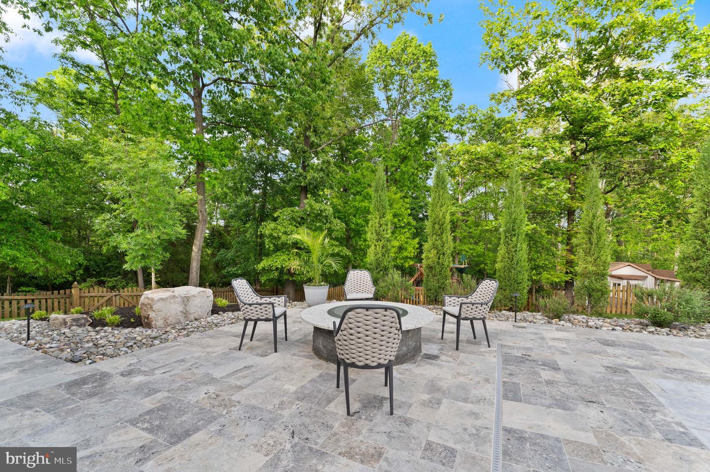 18729 UPPER MEADOW DR, LEESBURG, Virginia 20176, 5 Bedrooms Bedrooms, ,5 BathroomsBathrooms,Residential,For sale,18729 UPPER MEADOW DR,VALO2095988 MLS # VALO2095988