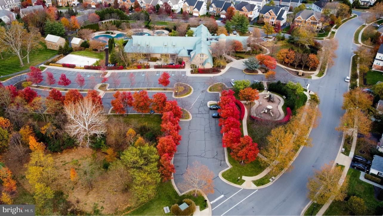 18729 UPPER MEADOW DR, LEESBURG, Virginia 20176, 5 Bedrooms Bedrooms, ,5 BathroomsBathrooms,Residential,For sale,18729 UPPER MEADOW DR,VALO2095988 MLS # VALO2095988