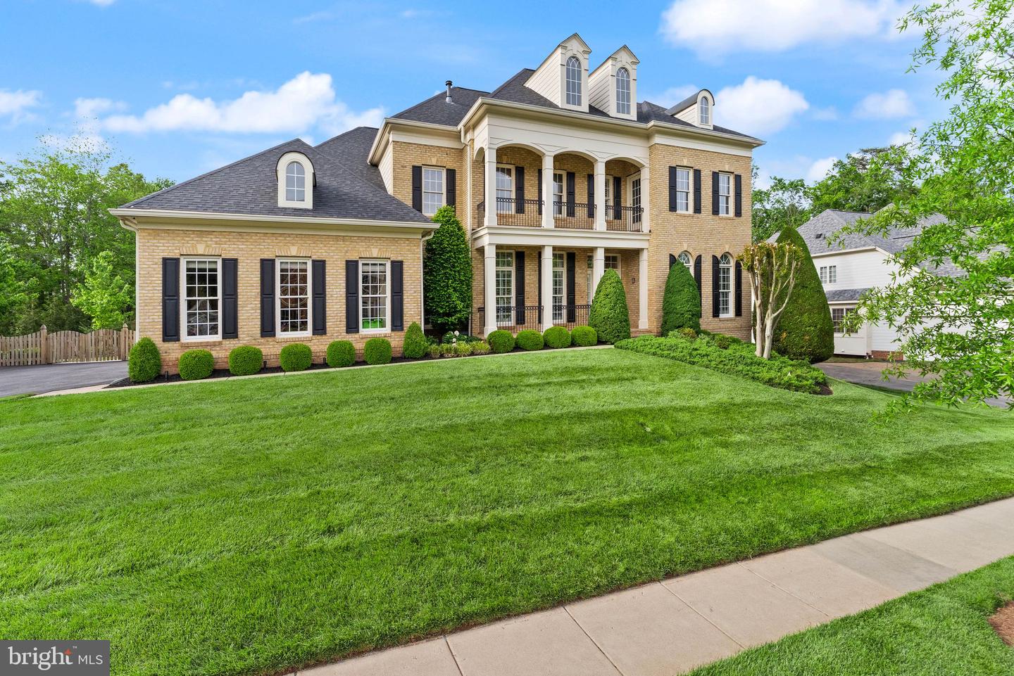 18729 UPPER MEADOW DR, LEESBURG, Virginia 20176, 5 Bedrooms Bedrooms, ,5 BathroomsBathrooms,Residential,For sale,18729 UPPER MEADOW DR,VALO2095988 MLS # VALO2095988