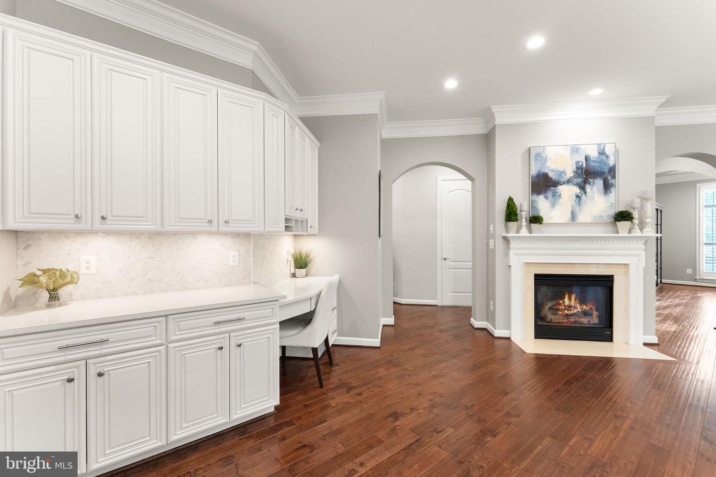 18729 UPPER MEADOW DR, LEESBURG, Virginia 20176, 5 Bedrooms Bedrooms, ,5 BathroomsBathrooms,Residential,For sale,18729 UPPER MEADOW DR,VALO2095988 MLS # VALO2095988