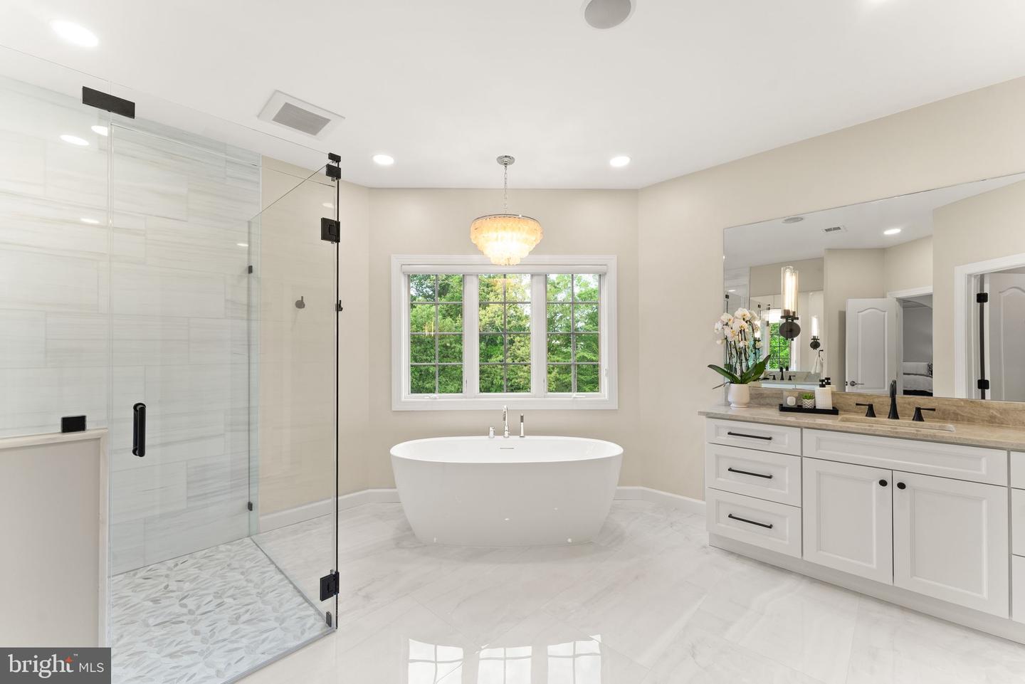 18729 UPPER MEADOW DR, LEESBURG, Virginia 20176, 5 Bedrooms Bedrooms, ,5 BathroomsBathrooms,Residential,For sale,18729 UPPER MEADOW DR,VALO2095988 MLS # VALO2095988