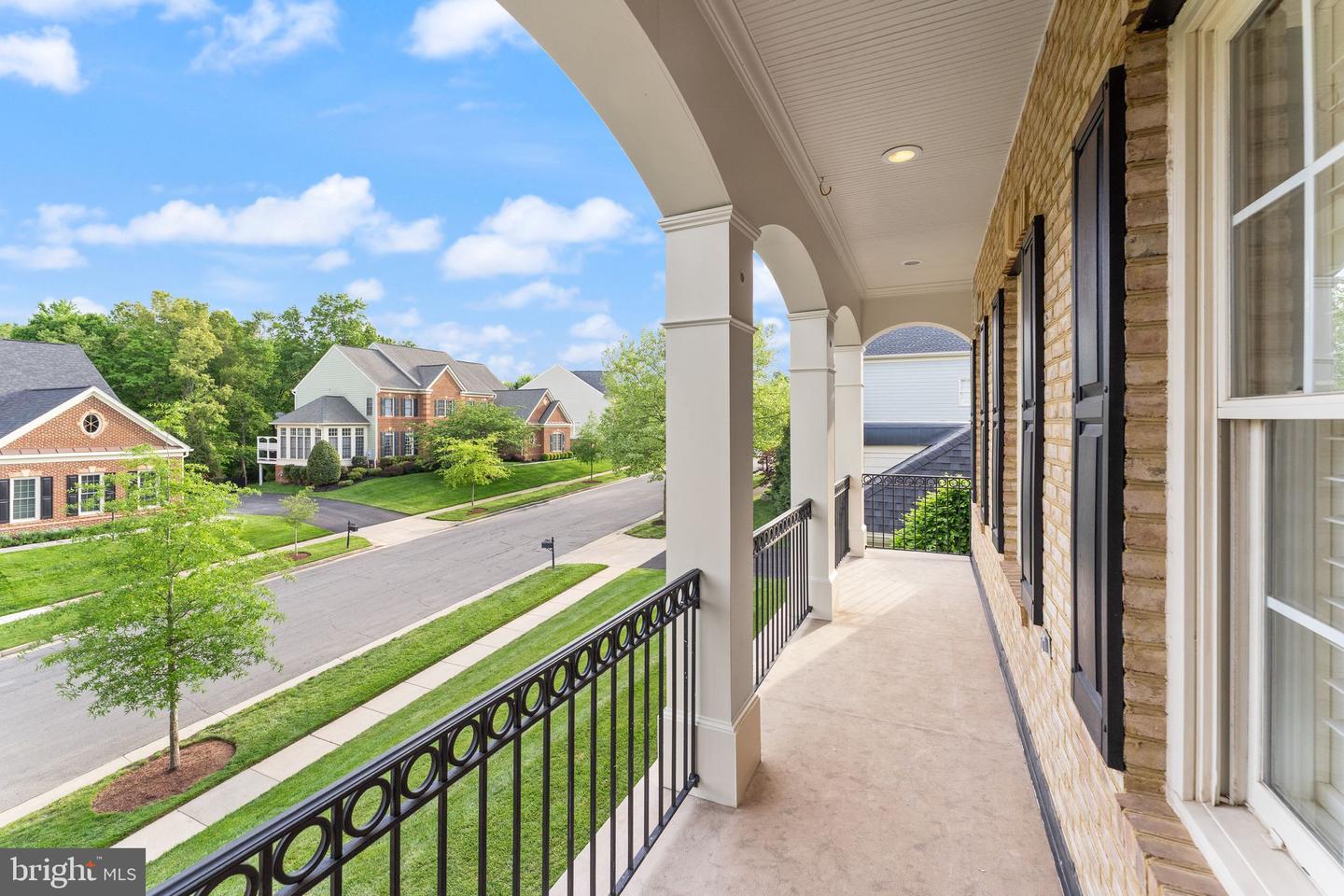 18729 UPPER MEADOW DR, LEESBURG, Virginia 20176, 5 Bedrooms Bedrooms, ,5 BathroomsBathrooms,Residential,For sale,18729 UPPER MEADOW DR,VALO2095988 MLS # VALO2095988