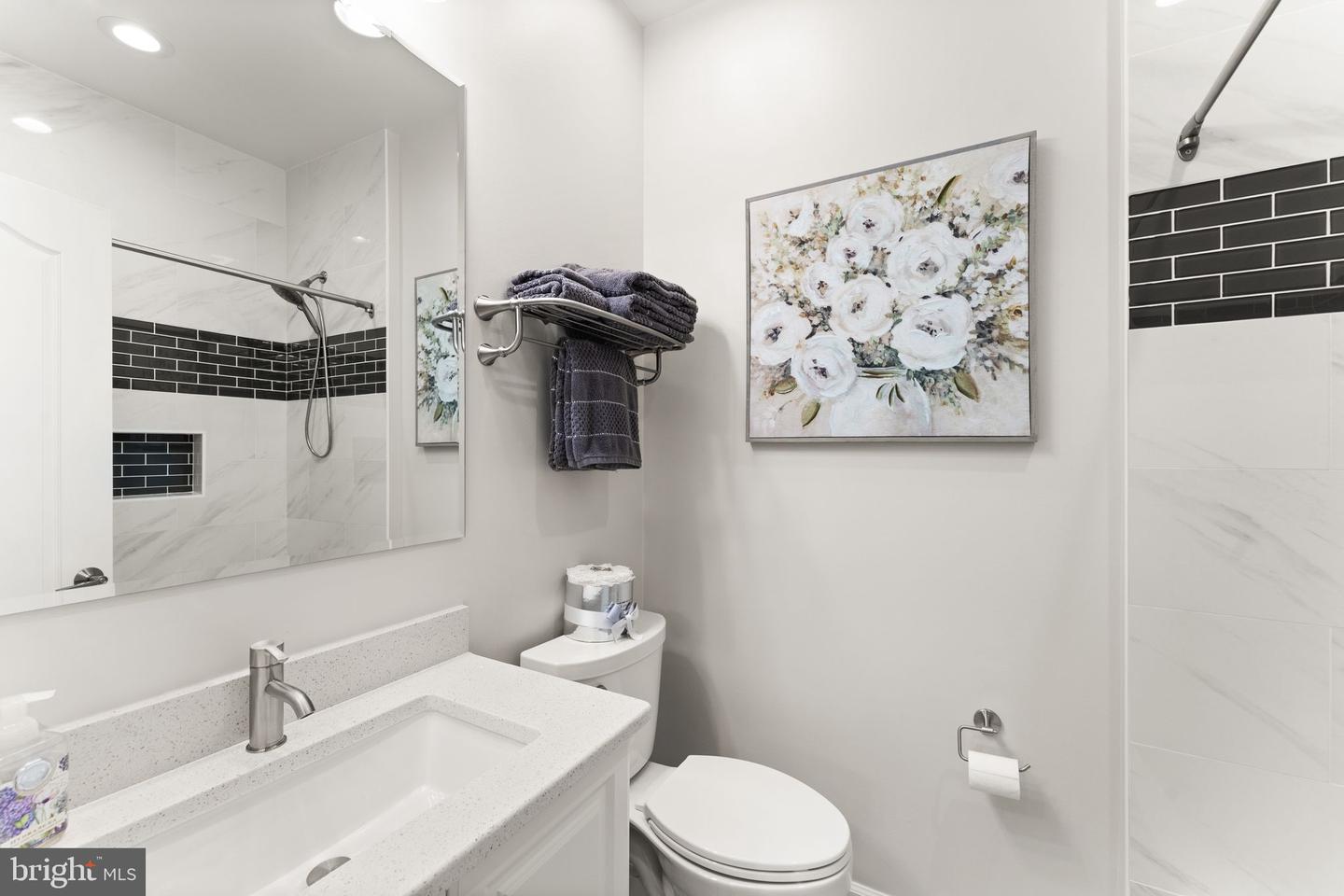 18729 UPPER MEADOW DR, LEESBURG, Virginia 20176, 5 Bedrooms Bedrooms, ,5 BathroomsBathrooms,Residential,For sale,18729 UPPER MEADOW DR,VALO2095988 MLS # VALO2095988