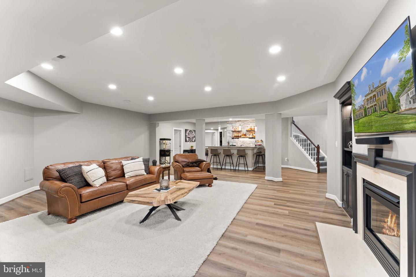 18729 UPPER MEADOW DR, LEESBURG, Virginia 20176, 5 Bedrooms Bedrooms, ,5 BathroomsBathrooms,Residential,For sale,18729 UPPER MEADOW DR,VALO2095988 MLS # VALO2095988