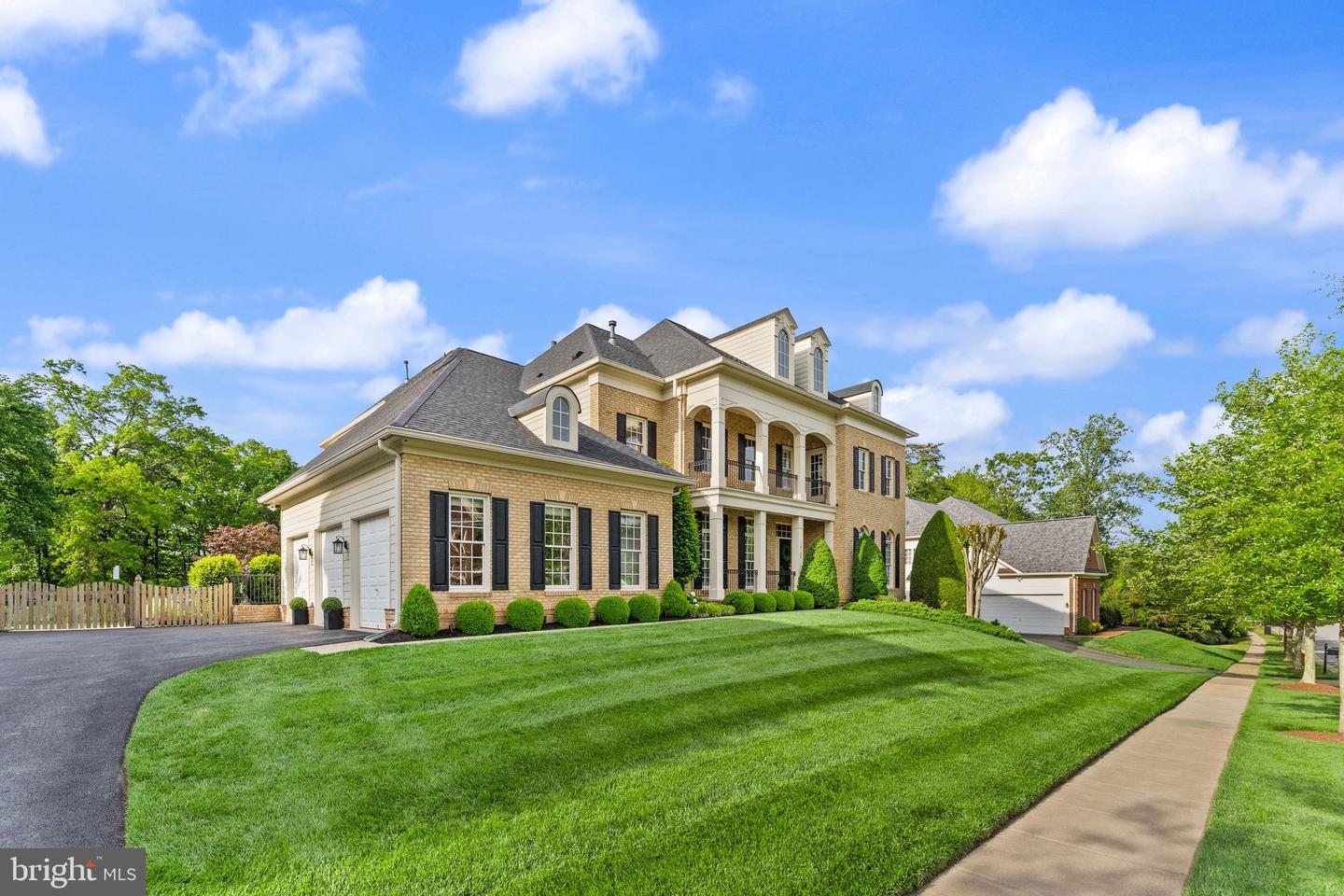 18729 UPPER MEADOW DR, LEESBURG, Virginia 20176, 5 Bedrooms Bedrooms, ,5 BathroomsBathrooms,Residential,For sale,18729 UPPER MEADOW DR,VALO2095988 MLS # VALO2095988