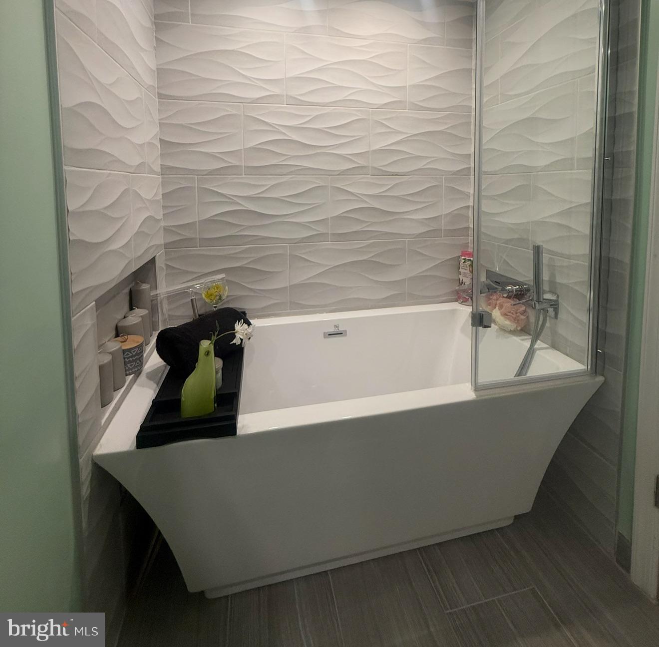 413 FORTRESS WAY #413, OCCOQUAN, Virginia 22125, 3 Bedrooms Bedrooms, ,3 BathroomsBathrooms,Residential,For sale,413 FORTRESS WAY #413,VAPW2094358 MLS # VAPW2094358