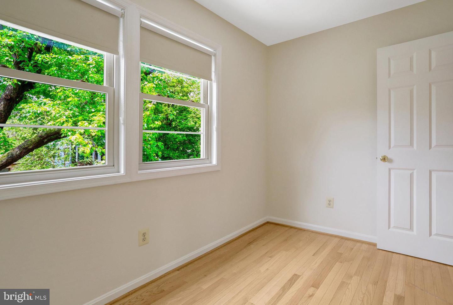 1807 N BARTON ST, ARLINGTON, Virginia 22201, 5 Bedrooms Bedrooms, ,2 BathroomsBathrooms,Residential,For sale,1807 N BARTON ST,VAAR2057256 MLS # VAAR2057256