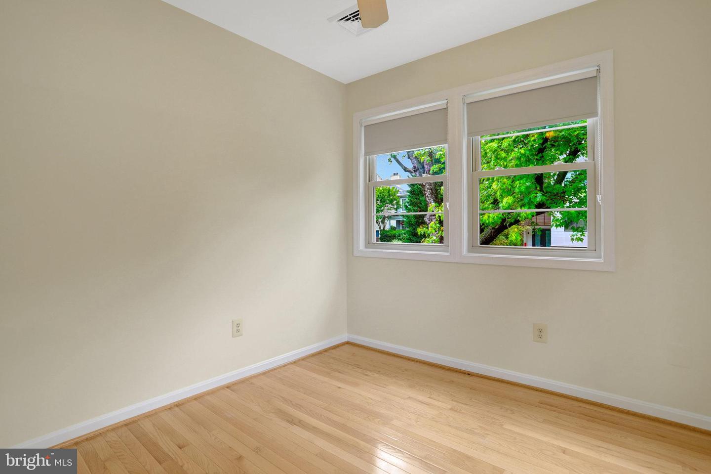 1807 N BARTON ST, ARLINGTON, Virginia 22201, 5 Bedrooms Bedrooms, ,2 BathroomsBathrooms,Residential,For sale,1807 N BARTON ST,VAAR2057256 MLS # VAAR2057256