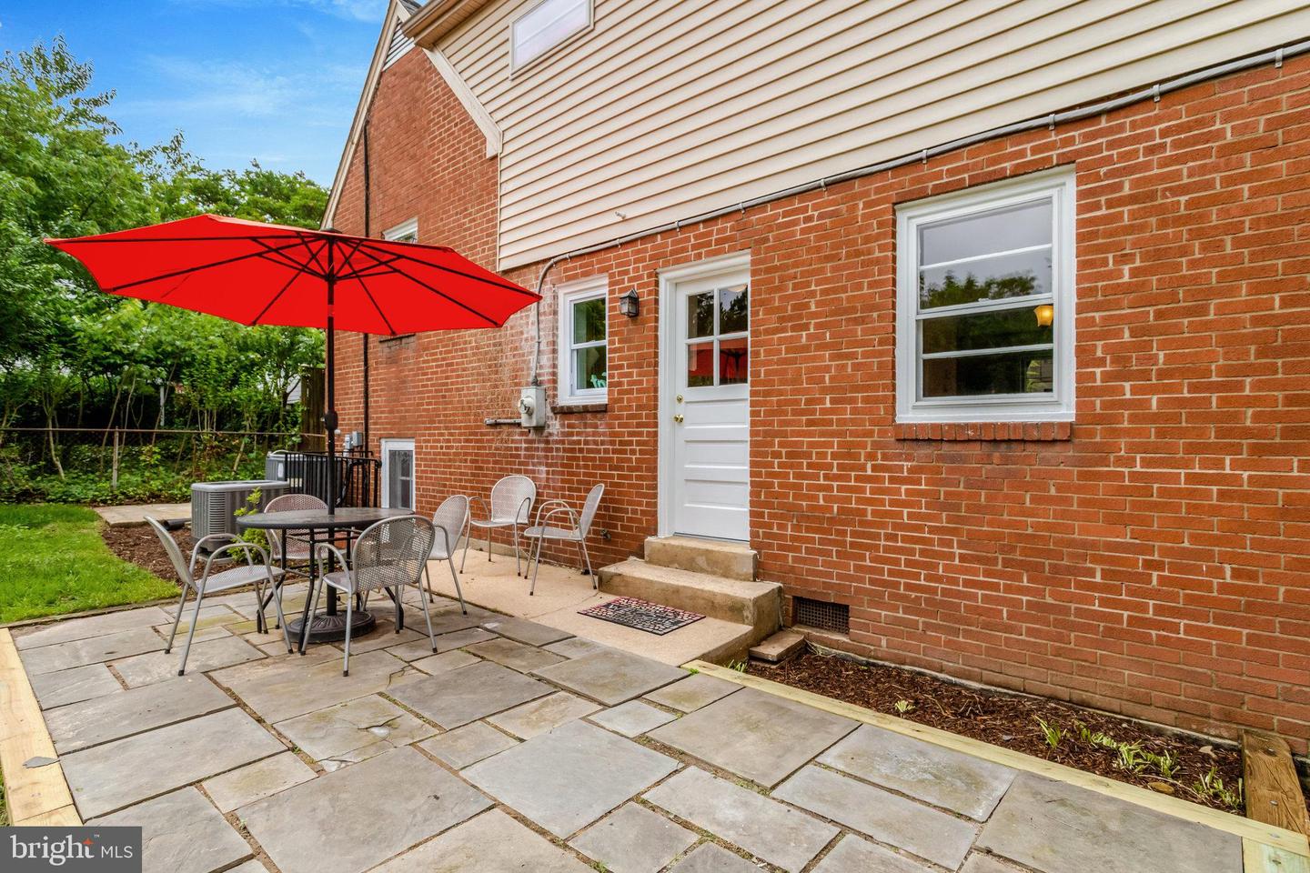 1807 N BARTON ST, ARLINGTON, Virginia 22201, 5 Bedrooms Bedrooms, ,2 BathroomsBathrooms,Residential,For sale,1807 N BARTON ST,VAAR2057256 MLS # VAAR2057256