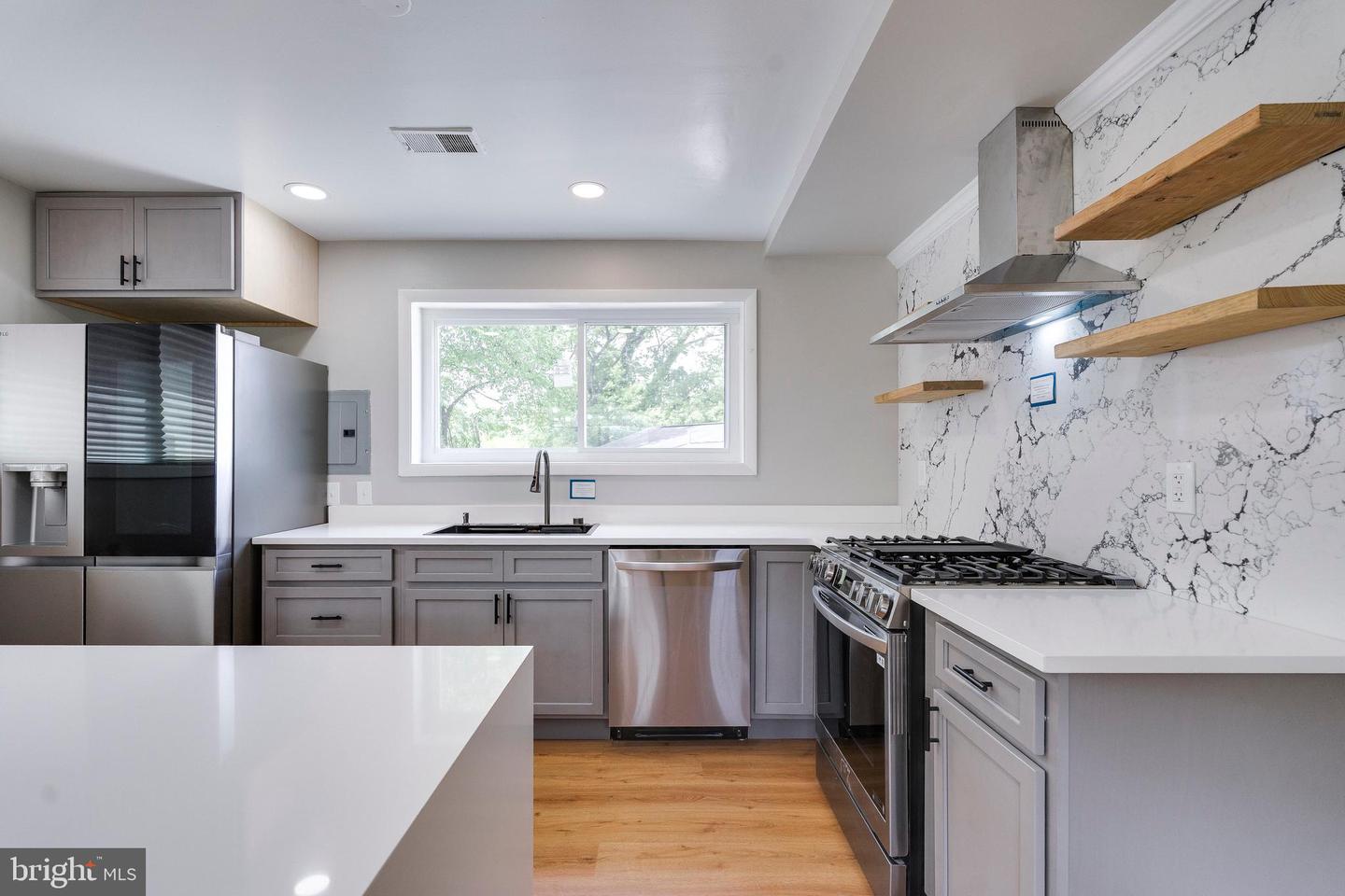 1405 42ND PL SE, WASHINGTON, District Of Columbia 20020, 4 Bedrooms Bedrooms, ,2 BathroomsBathrooms,Residential,For sale,1405 42ND PL SE,DCDC2199766 MLS # DCDC2199766
