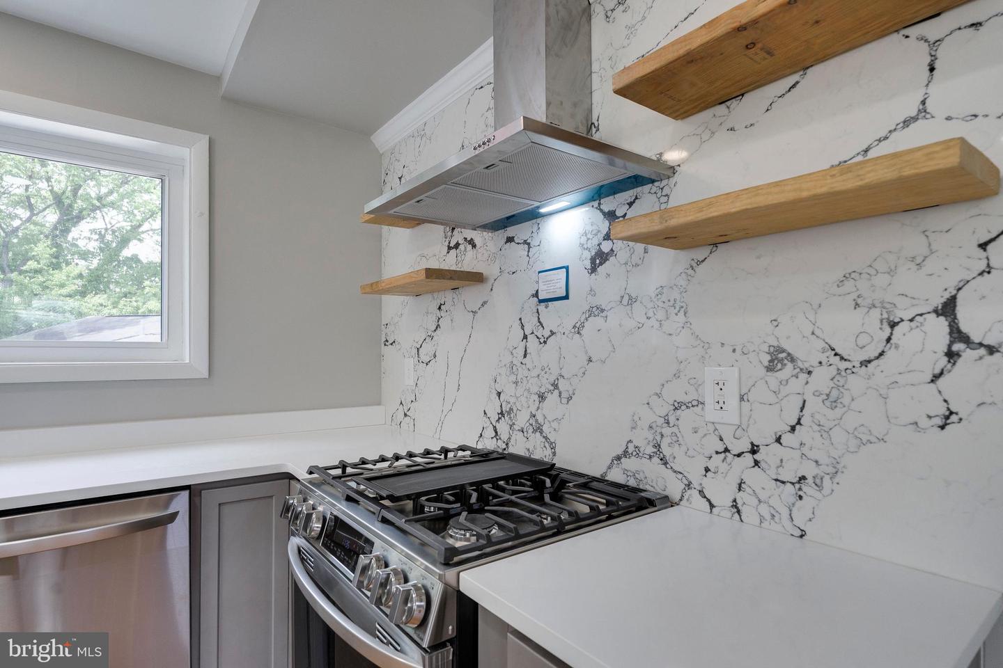 1405 42ND PL SE, WASHINGTON, District Of Columbia 20020, 4 Bedrooms Bedrooms, ,2 BathroomsBathrooms,Residential,For sale,1405 42ND PL SE,DCDC2199766 MLS # DCDC2199766