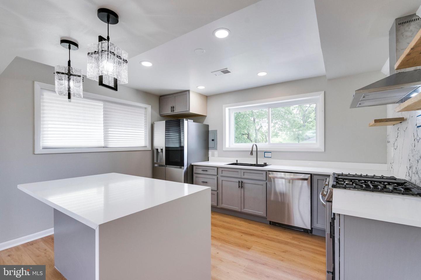 1405 42ND PL SE, WASHINGTON, District Of Columbia 20020, 4 Bedrooms Bedrooms, ,2 BathroomsBathrooms,Residential,For sale,1405 42ND PL SE,DCDC2199766 MLS # DCDC2199766