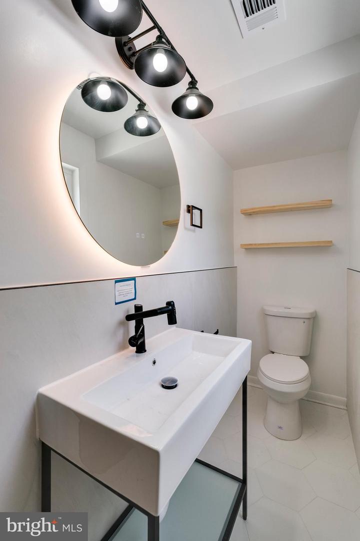 1405 42ND PL SE, WASHINGTON, District Of Columbia 20020, 4 Bedrooms Bedrooms, ,2 BathroomsBathrooms,Residential,For sale,1405 42ND PL SE,DCDC2199766 MLS # DCDC2199766
