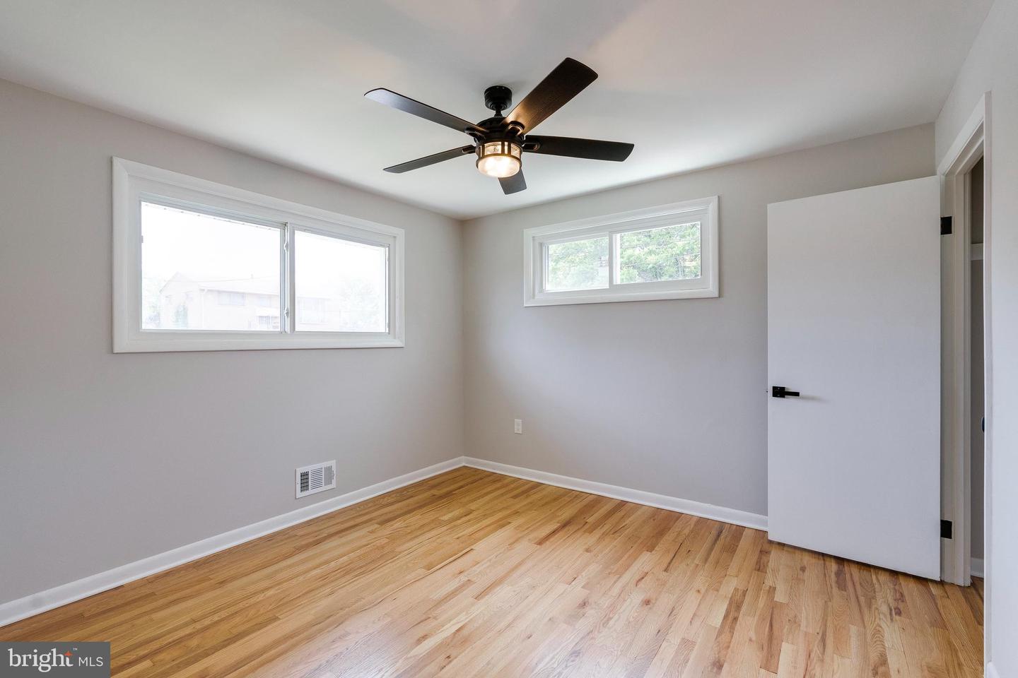 1405 42ND PL SE, WASHINGTON, District Of Columbia 20020, 4 Bedrooms Bedrooms, ,2 BathroomsBathrooms,Residential,For sale,1405 42ND PL SE,DCDC2199766 MLS # DCDC2199766