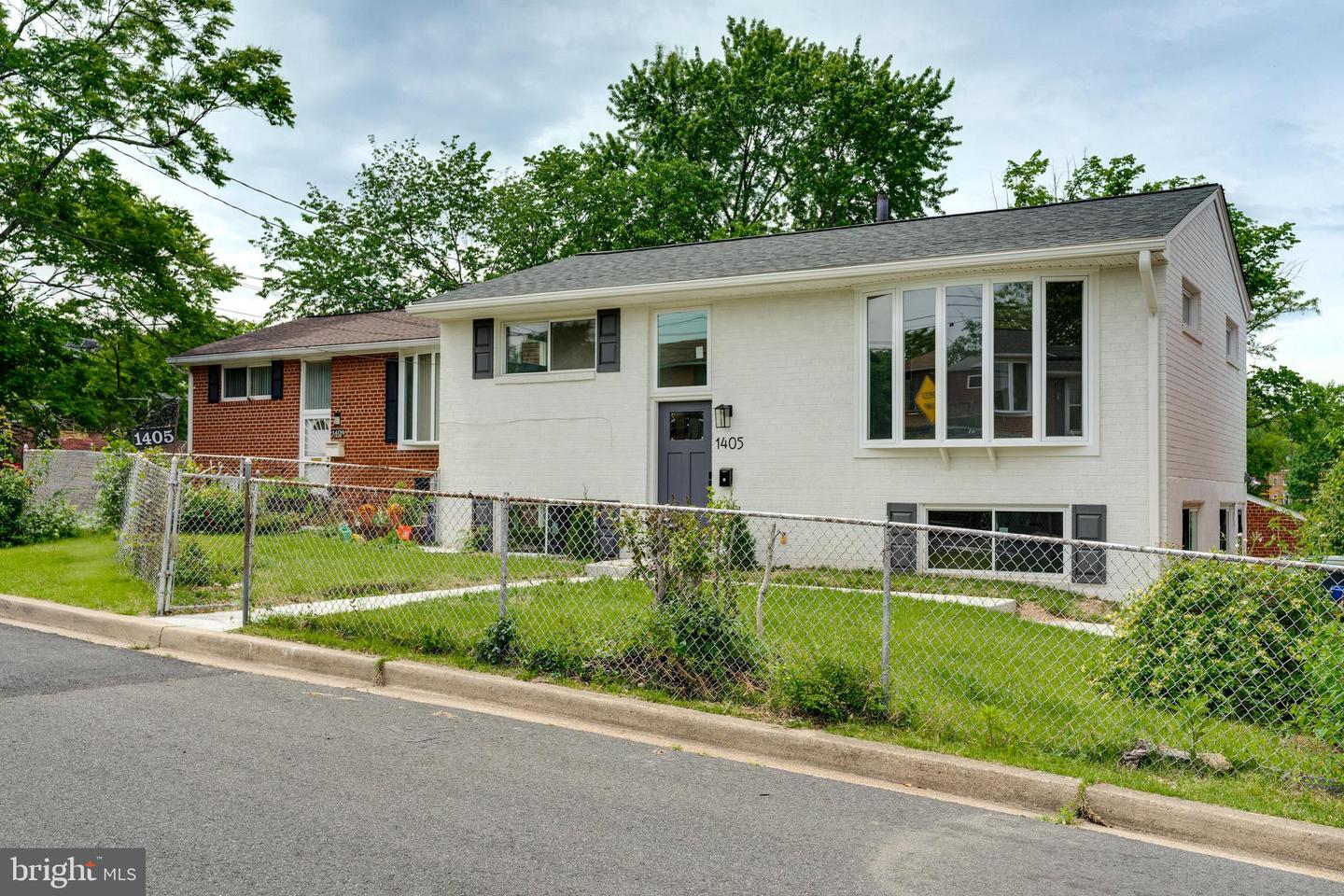 1405 42ND PL SE, WASHINGTON, District Of Columbia 20020, 4 Bedrooms Bedrooms, ,2 BathroomsBathrooms,Residential,For sale,1405 42ND PL SE,DCDC2199766 MLS # DCDC2199766