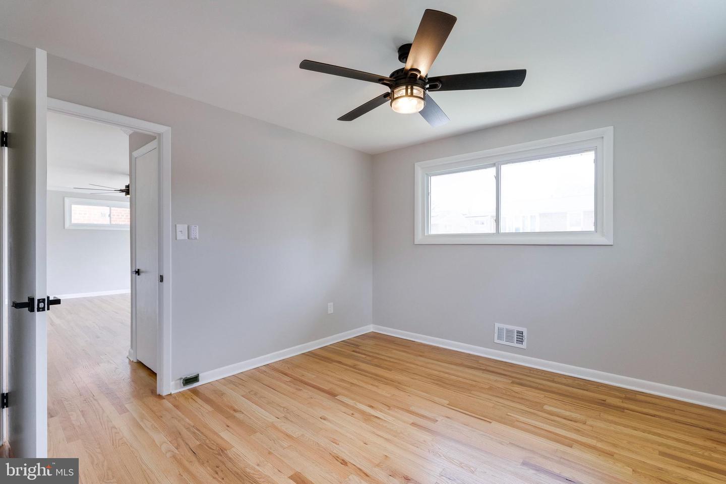 1405 42ND PL SE, WASHINGTON, District Of Columbia 20020, 4 Bedrooms Bedrooms, ,2 BathroomsBathrooms,Residential,For sale,1405 42ND PL SE,DCDC2199766 MLS # DCDC2199766