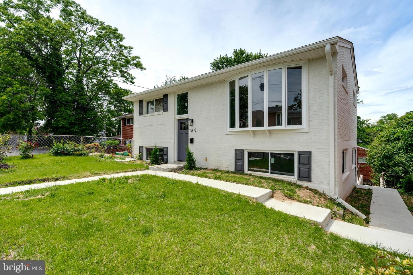 1405 42ND PL SE, WASHINGTON, District Of Columbia 20020, 4 Bedrooms Bedrooms, ,2 BathroomsBathrooms,Residential,For sale,1405 42ND PL SE,DCDC2199766 MLS # DCDC2199766