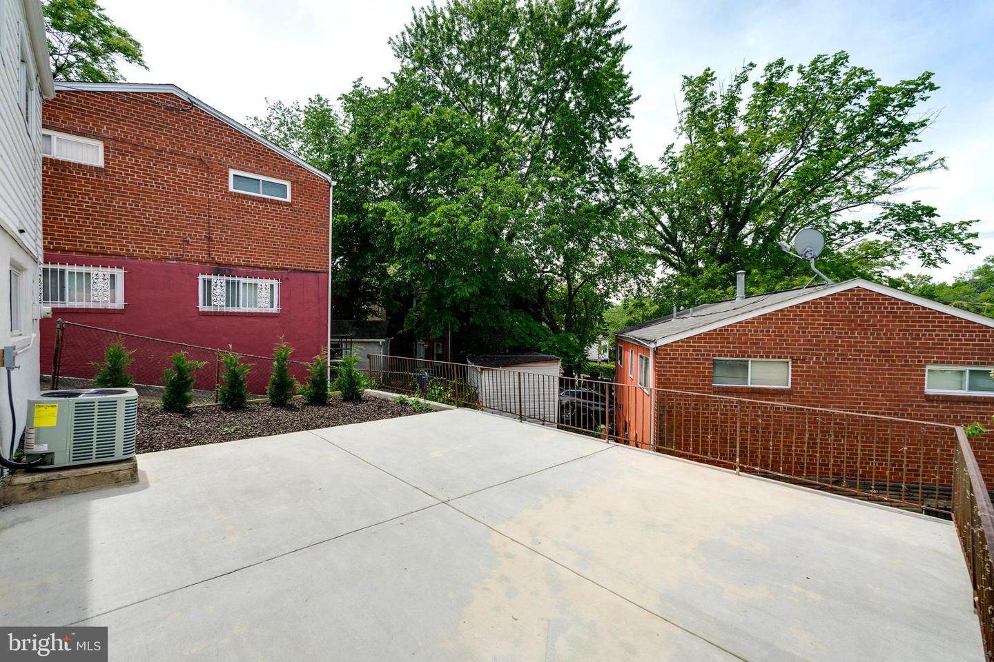 1405 42ND PL SE, WASHINGTON, District Of Columbia 20020, 4 Bedrooms Bedrooms, ,2 BathroomsBathrooms,Residential,For sale,1405 42ND PL SE,DCDC2199766 MLS # DCDC2199766