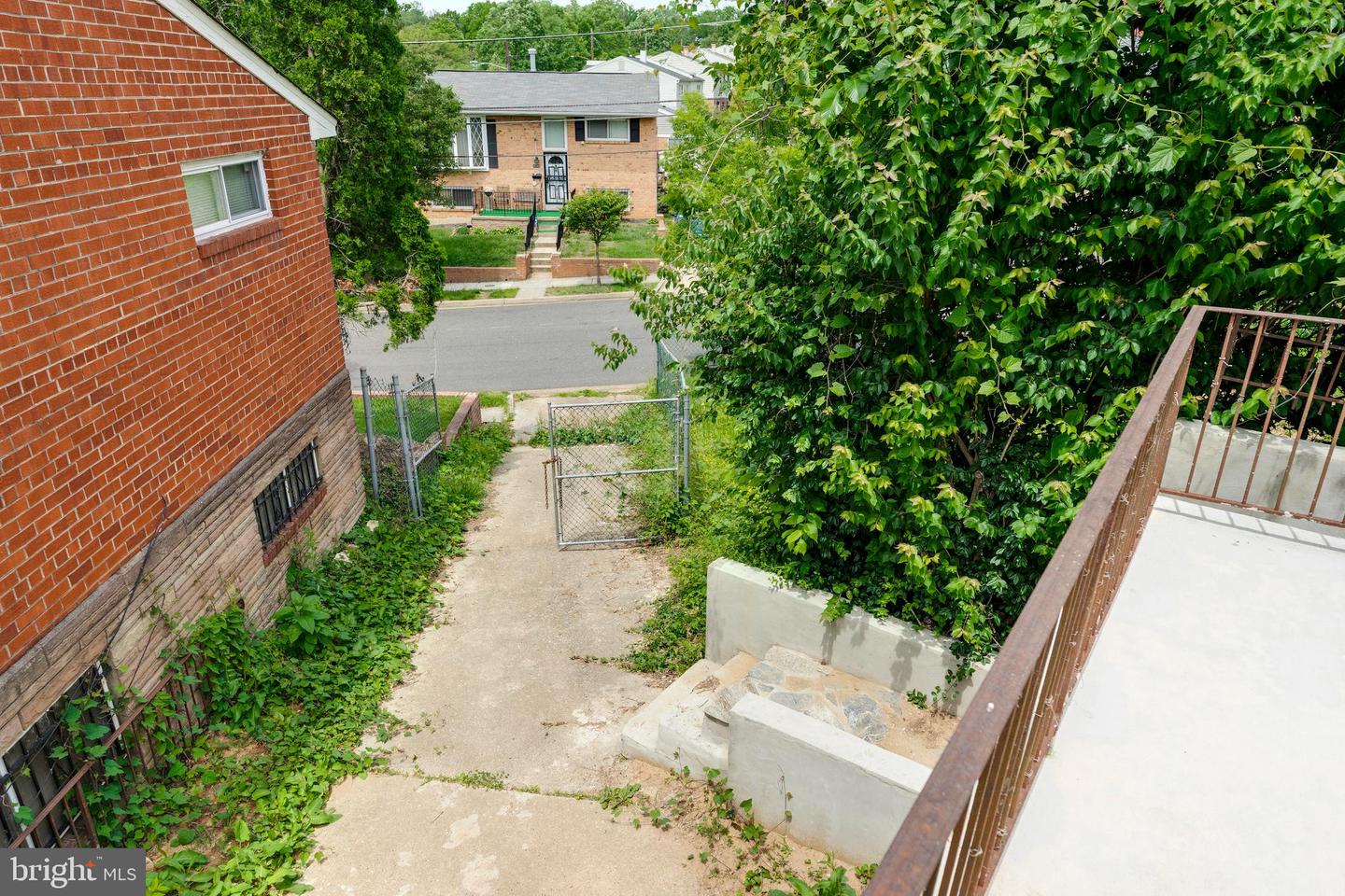 1405 42ND PL SE, WASHINGTON, District Of Columbia 20020, 4 Bedrooms Bedrooms, ,2 BathroomsBathrooms,Residential,For sale,1405 42ND PL SE,DCDC2199766 MLS # DCDC2199766