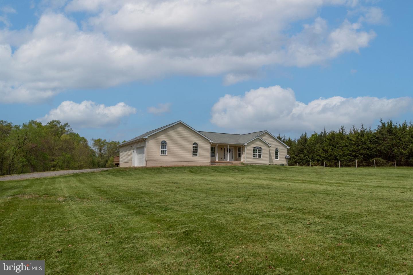 11490 TILIA LN, BEALETON, Virginia 22712, 4 Bedrooms Bedrooms, ,3 BathroomsBathrooms,Residential,For sale,11490 TILIA LN,VAFQ2016558 MLS # VAFQ2016558