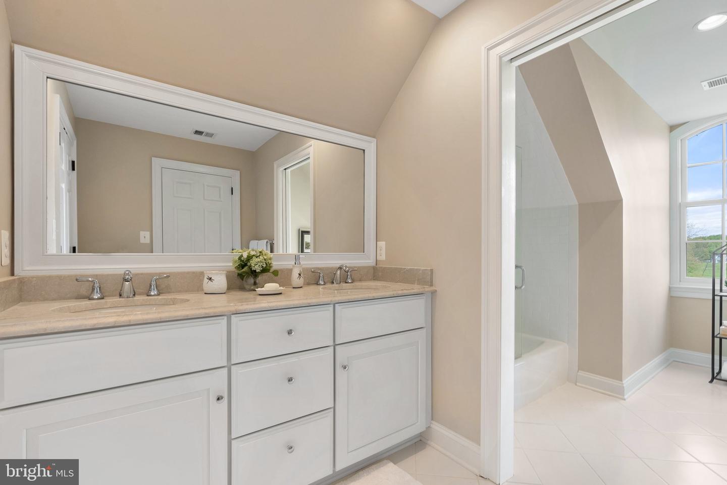 34321 FOXWOOD LN, BLUEMONT, Virginia 20135, 4 Bedrooms Bedrooms, ,3 BathroomsBathrooms,Residential,For sale,34321 FOXWOOD LN,VALO2096034 MLS # VALO2096034