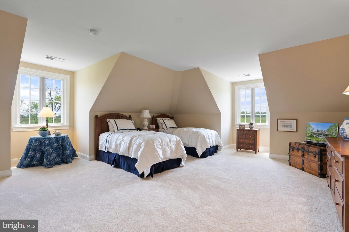 34321 FOXWOOD LN, BLUEMONT, Virginia 20135, 4 Bedrooms Bedrooms, ,3 BathroomsBathrooms,Residential,For sale,34321 FOXWOOD LN,VALO2096034 MLS # VALO2096034