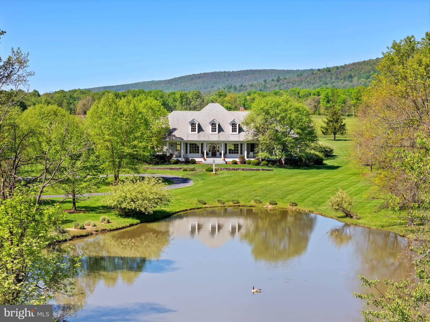 34321 FOXWOOD LN, BLUEMONT, Virginia 20135, 4 Bedrooms Bedrooms, ,3 BathroomsBathrooms,Residential,For sale,34321 FOXWOOD LN,VALO2096034 MLS # VALO2096034