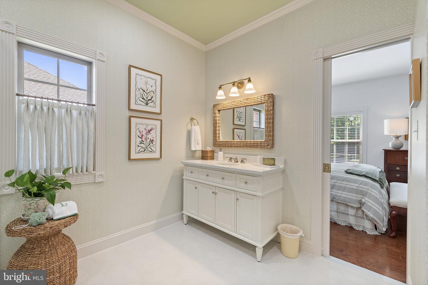 230 CARRIAGE CHASE CIR, WARRENTON, Virginia 20186, 4 Bedrooms Bedrooms, ,3 BathroomsBathrooms,Residential,For sale,230 CARRIAGE CHASE CIR,VAFQ2016550 MLS # VAFQ2016550