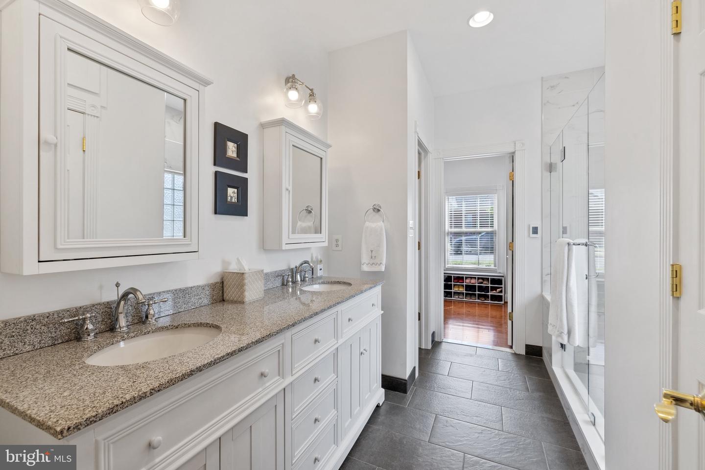 230 CARRIAGE CHASE CIR, WARRENTON, Virginia 20186, 4 Bedrooms Bedrooms, ,3 BathroomsBathrooms,Residential,For sale,230 CARRIAGE CHASE CIR,VAFQ2016550 MLS # VAFQ2016550