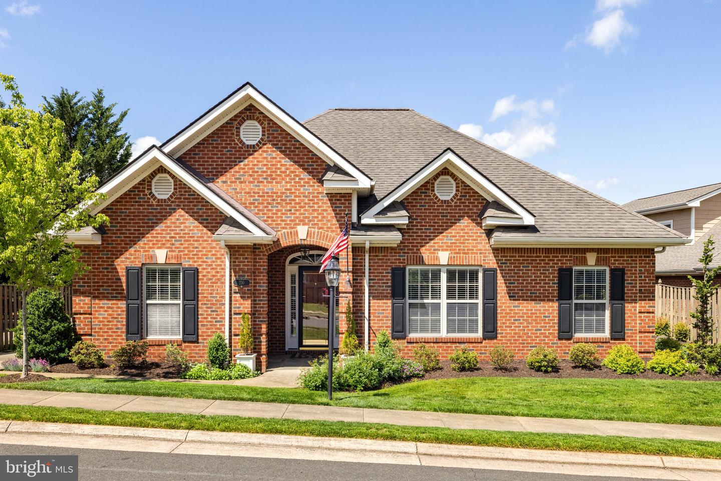230 CARRIAGE CHASE CIR, WARRENTON, Virginia 20186, 4 Bedrooms Bedrooms, ,3 BathroomsBathrooms,Residential,For sale,230 CARRIAGE CHASE CIR,VAFQ2016550 MLS # VAFQ2016550