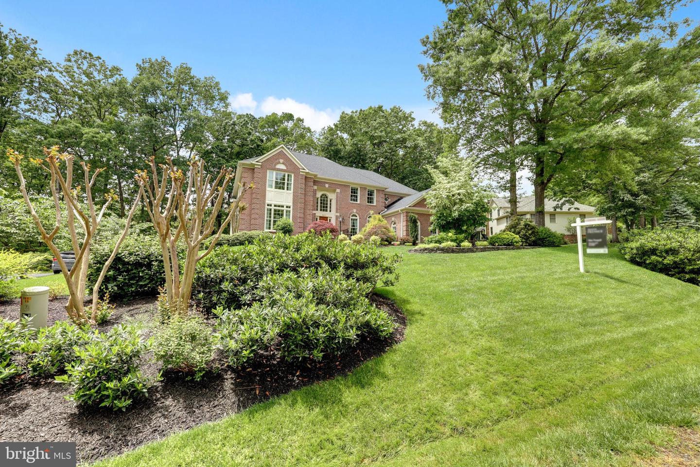 9807 PORTSIDE DR, BURKE, Virginia 22015, 4 Bedrooms Bedrooms, ,4 BathroomsBathrooms,Residential,For sale,9807 PORTSIDE DR,VAFX2239626 MLS # VAFX2239626