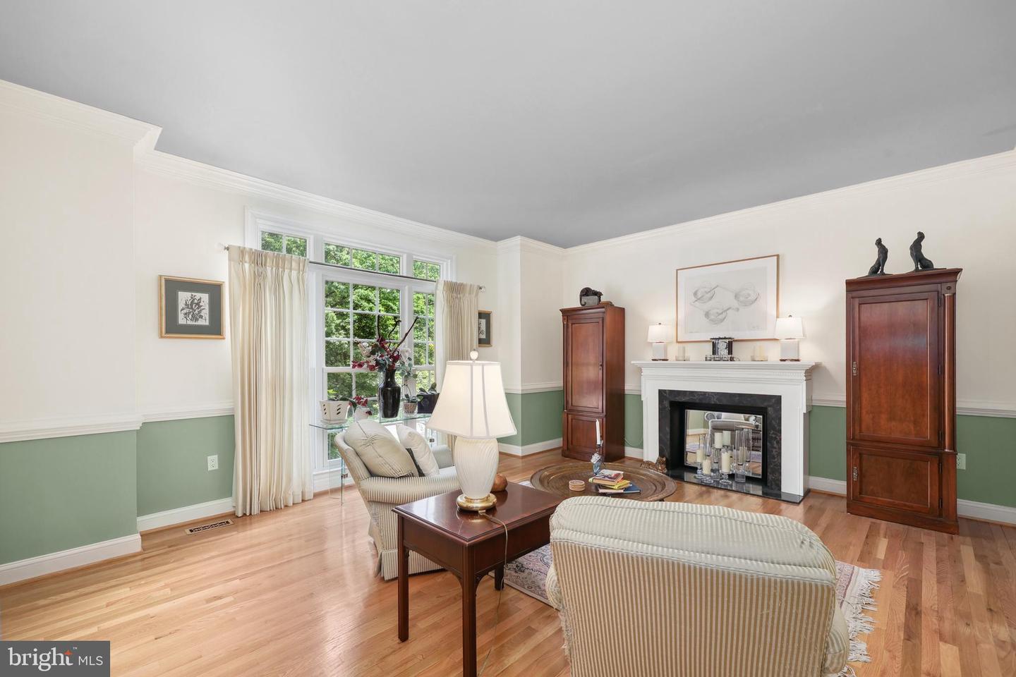 9807 PORTSIDE DR, BURKE, Virginia 22015, 4 Bedrooms Bedrooms, ,4 BathroomsBathrooms,Residential,For sale,9807 PORTSIDE DR,VAFX2239626 MLS # VAFX2239626