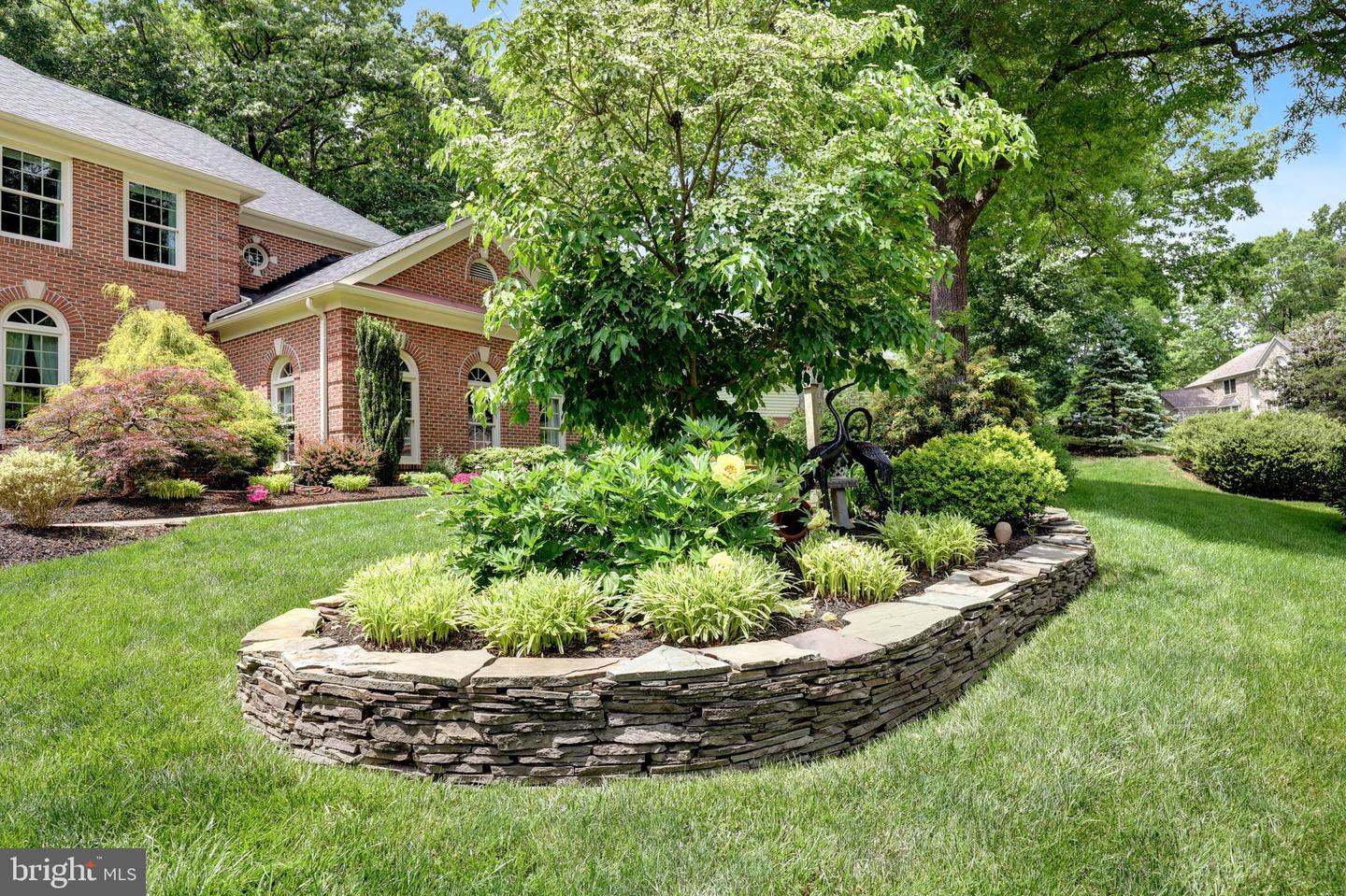9807 PORTSIDE DR, BURKE, Virginia 22015, 4 Bedrooms Bedrooms, ,4 BathroomsBathrooms,Residential,For sale,9807 PORTSIDE DR,VAFX2239626 MLS # VAFX2239626