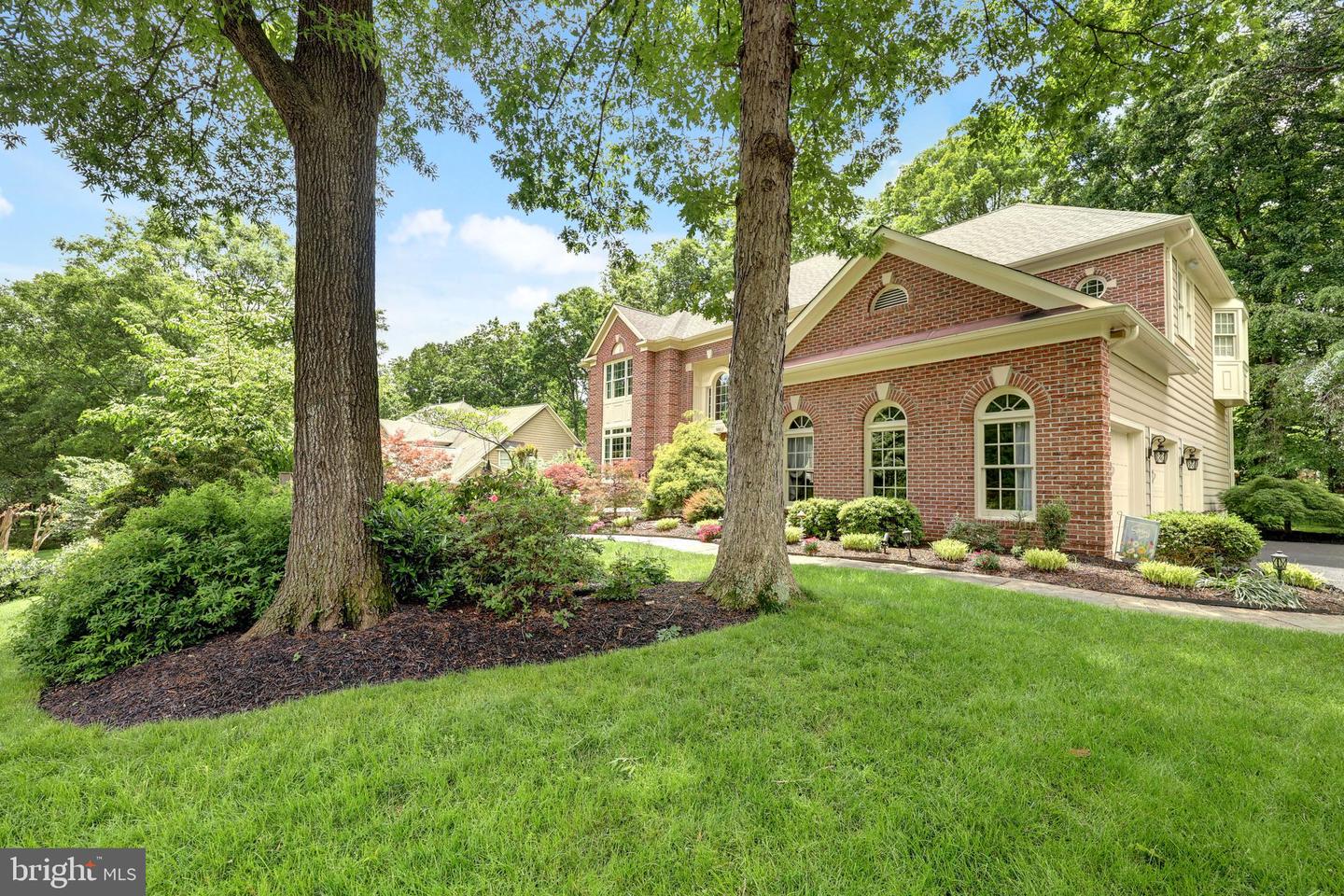 9807 PORTSIDE DR, BURKE, Virginia 22015, 4 Bedrooms Bedrooms, ,4 BathroomsBathrooms,Residential,For sale,9807 PORTSIDE DR,VAFX2239626 MLS # VAFX2239626