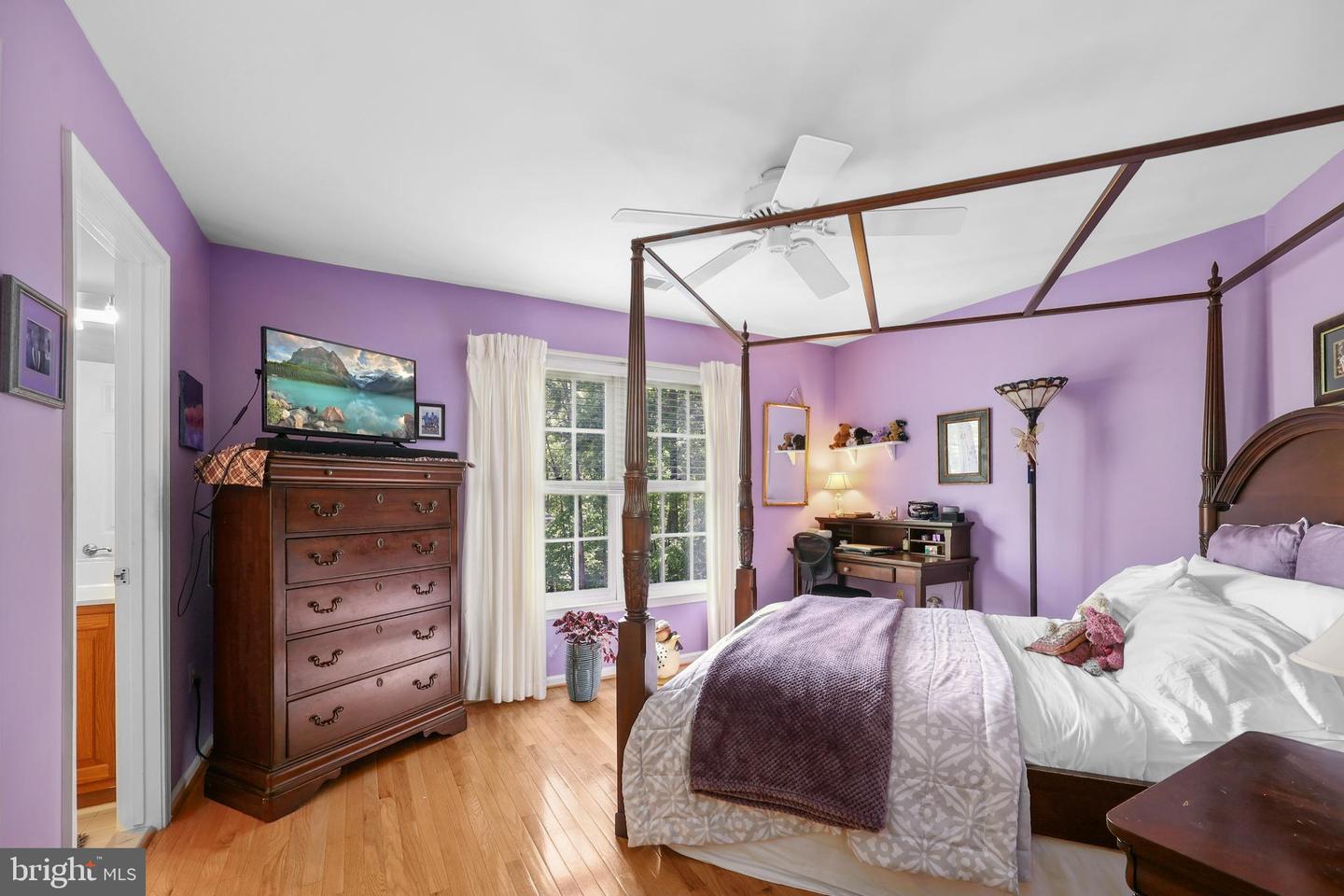 9807 PORTSIDE DR, BURKE, Virginia 22015, 4 Bedrooms Bedrooms, ,4 BathroomsBathrooms,Residential,For sale,9807 PORTSIDE DR,VAFX2239626 MLS # VAFX2239626