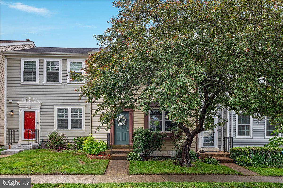 13653 WILDFLOWER LN, CLIFTON, Virginia 20124, 3 Bedrooms Bedrooms, ,3 BathroomsBathrooms,Residential,For sale,13653 WILDFLOWER LN,VAFX2239636 MLS # VAFX2239636