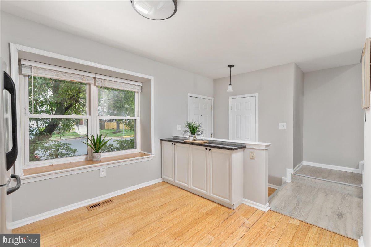 13653 WILDFLOWER LN, CLIFTON, Virginia 20124, 3 Bedrooms Bedrooms, ,3 BathroomsBathrooms,Residential,For sale,13653 WILDFLOWER LN,VAFX2239636 MLS # VAFX2239636