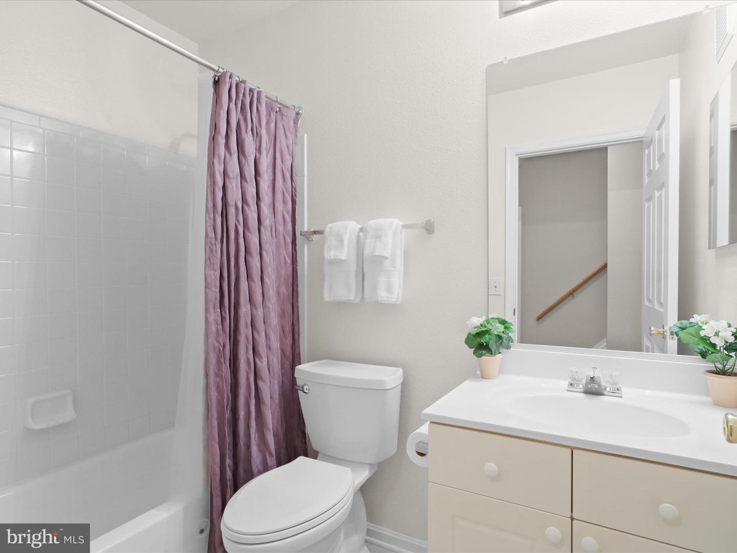 4574 SUPERIOR SQ, FAIRFAX, Virginia 22033, 2 Bedrooms Bedrooms, ,2 BathroomsBathrooms,Residential,For sale,4574 SUPERIOR SQ,VAFX2239660 MLS # VAFX2239660